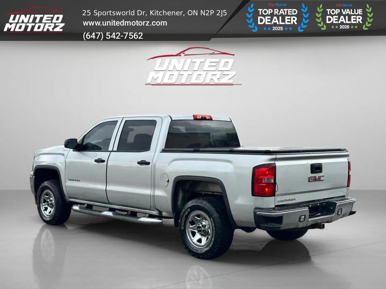 2017 GMC Sierra 1500 Crew Cab~NO ACCIDENTS~ 15 SERVICE RECO Photo