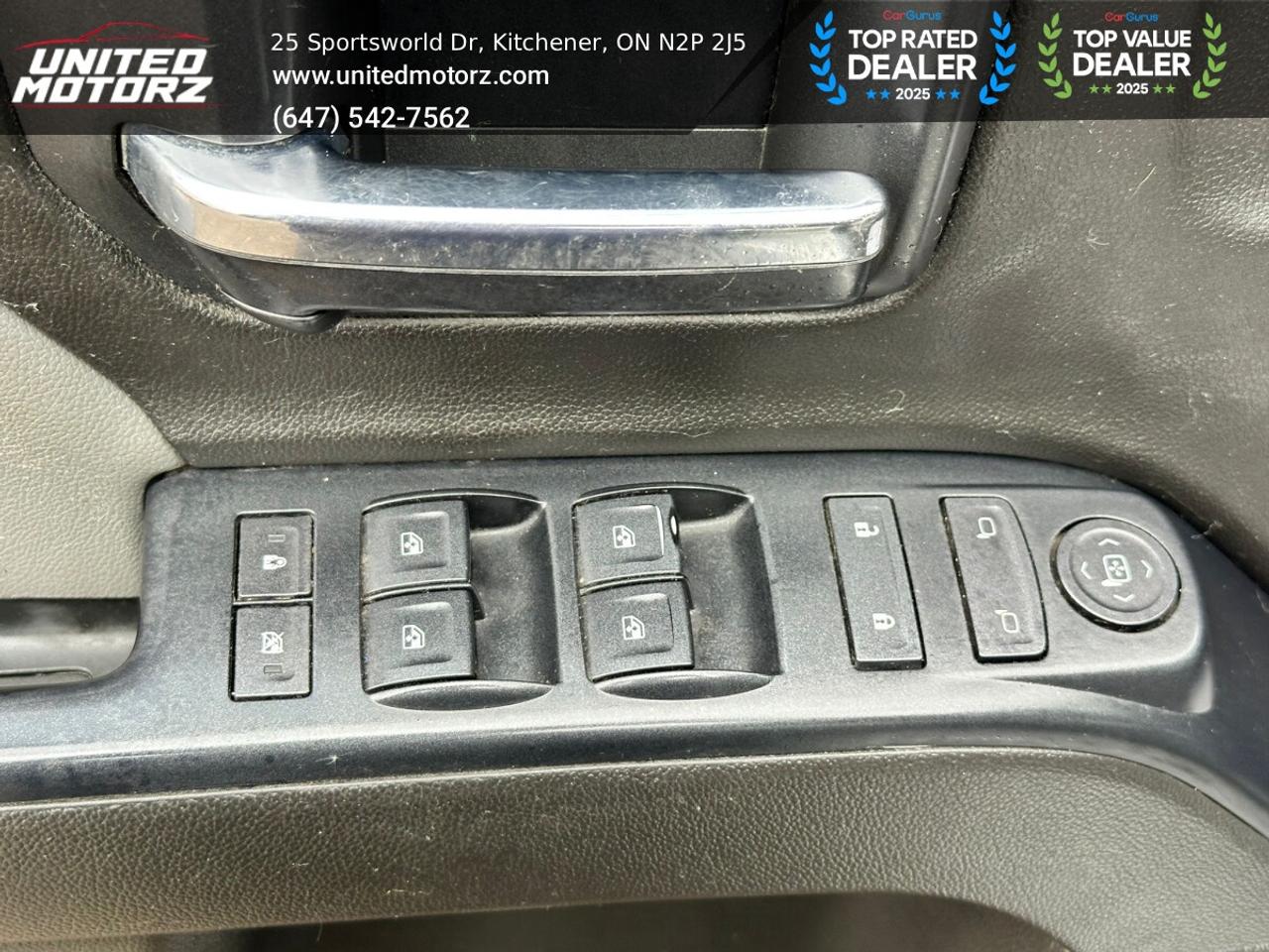 2017 GMC Sierra 1500 Crew Cab~NO ACCIDENTS~ 15 SERVICE RECO Photo