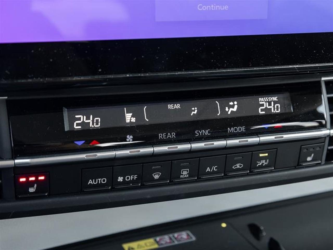 2026 Toyota Sienna Hybrid Sienna XLE 8-Pass Heated Seats| Power Moonroof| Heated Steering Wheel| Backup Camera| XLE Photo