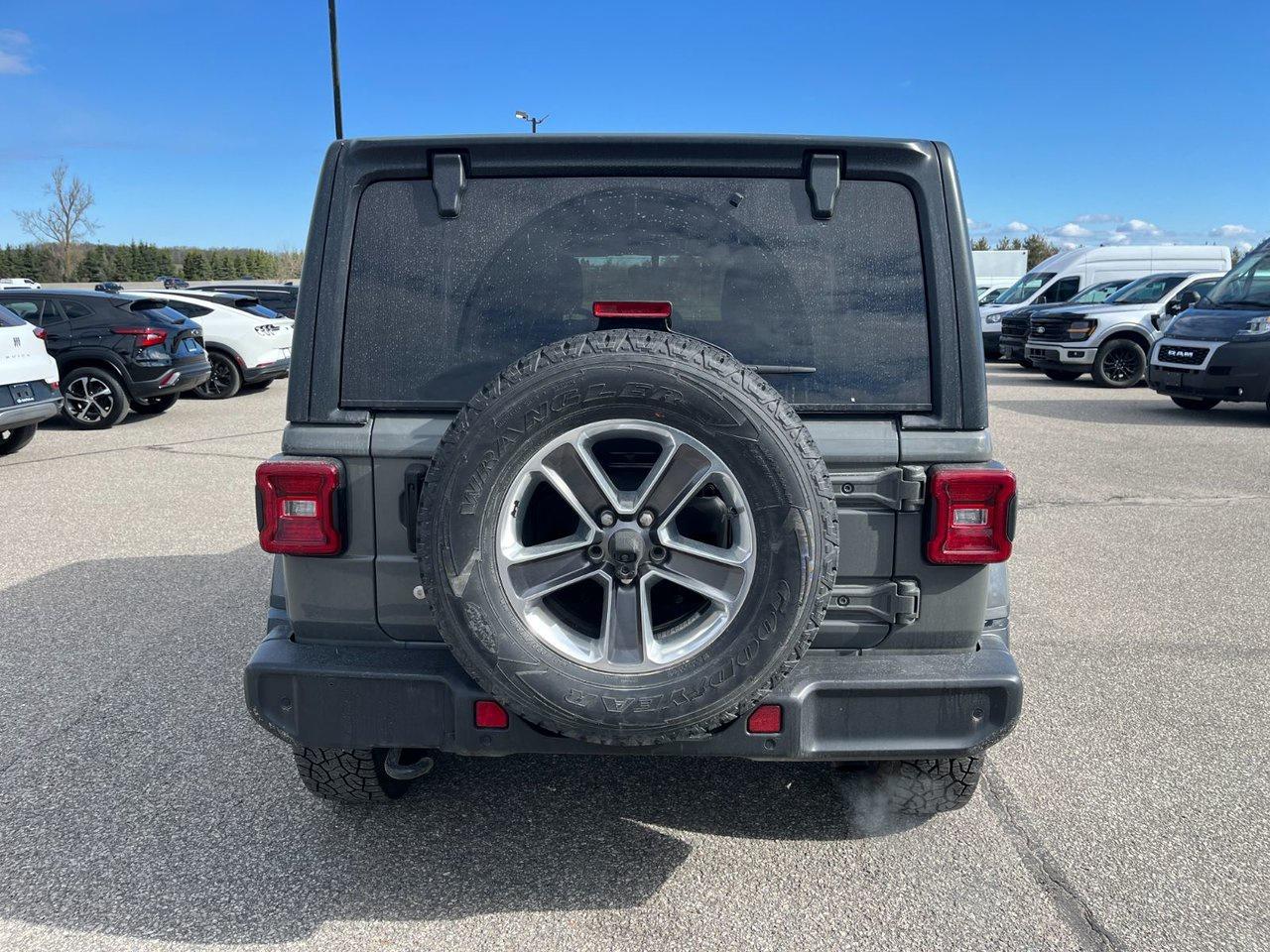 2020 Jeep WRANGLER UNLIMITED Sahara 4x4 Photo