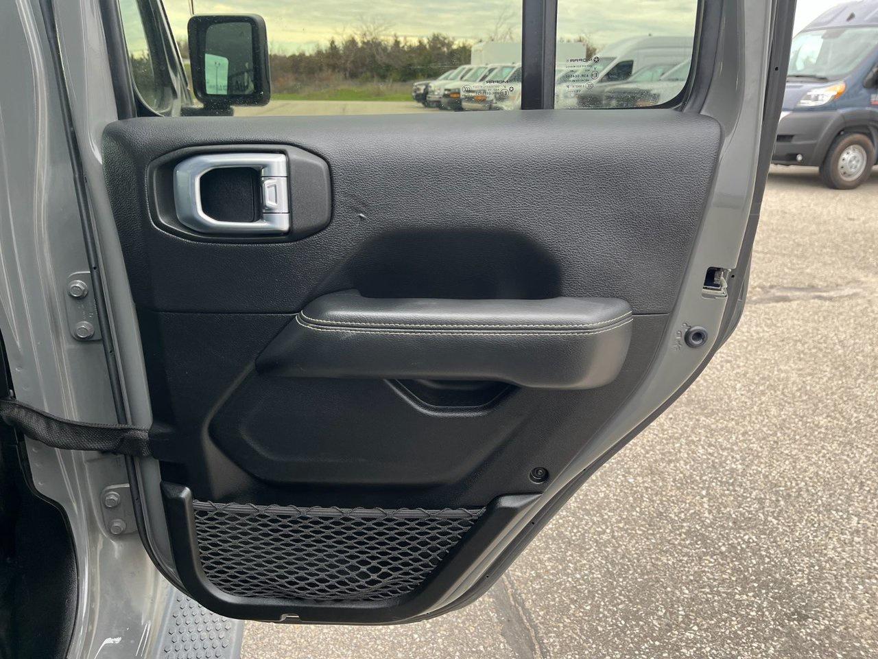 2020 Jeep WRANGLER UNLIMITED Sahara 4x4 Photo