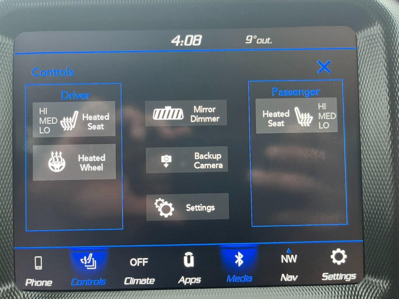 2020 Jeep WRANGLER UNLIMITED Sahara 4x4 Photo
