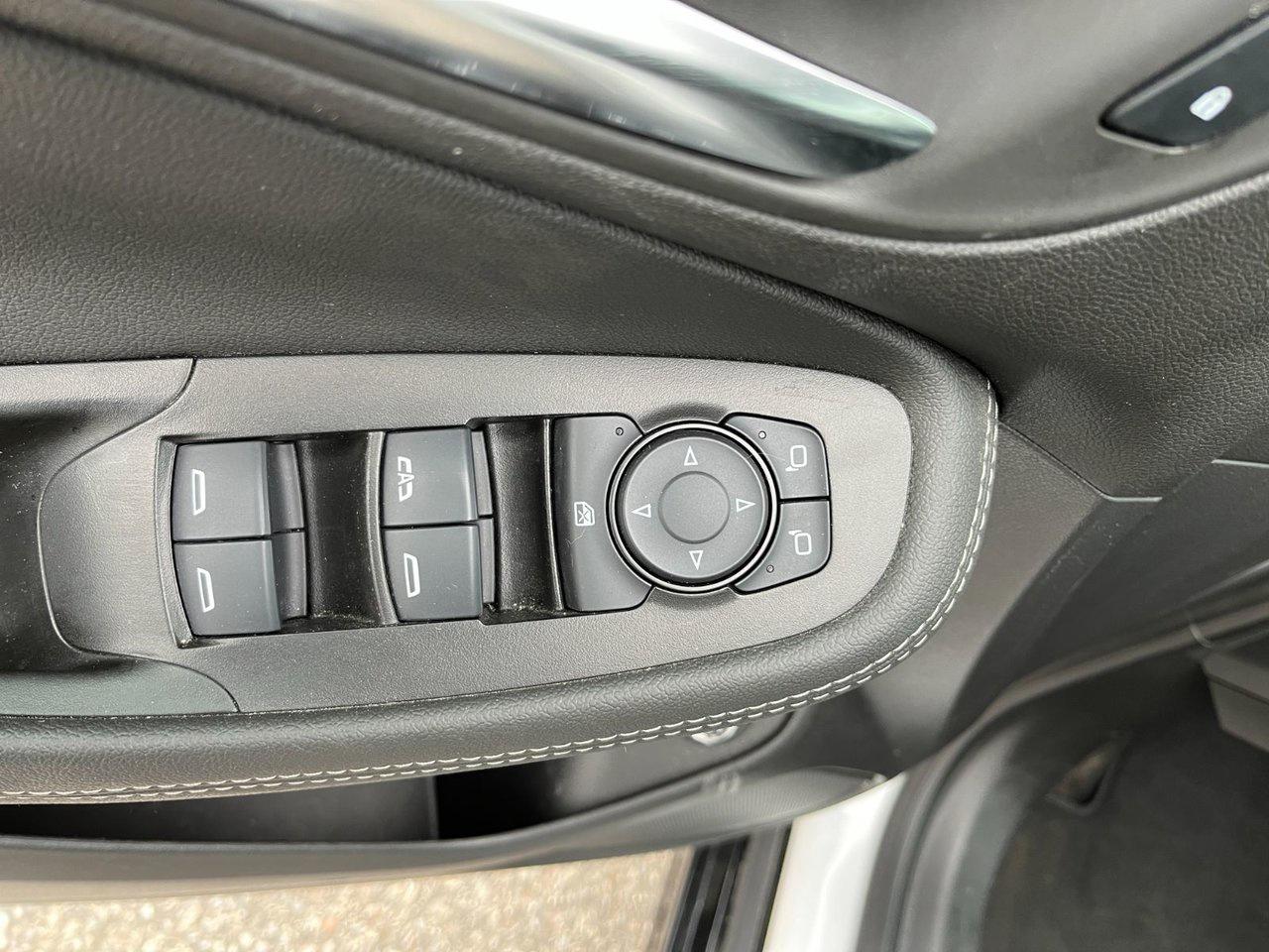 2024 Buick Encore GX AWD 4dr Sport Touring Photo