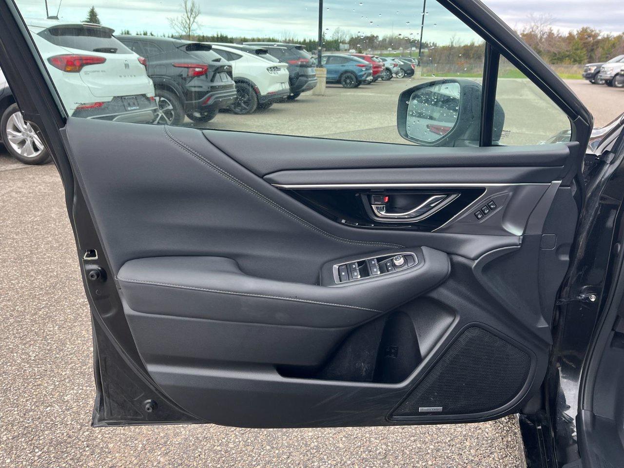 2023 Subaru Legacy AWD Limited CVT Photo