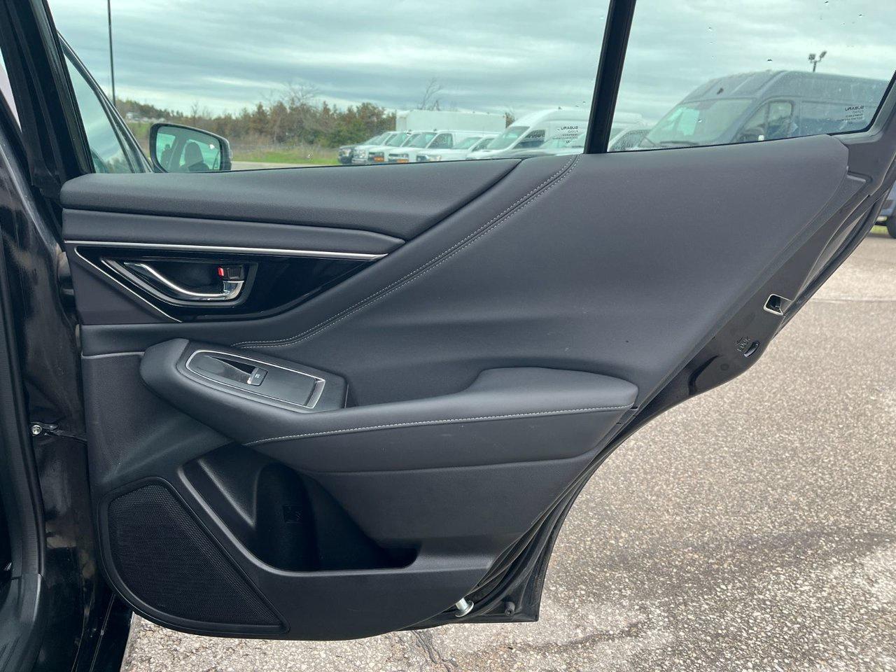 2023 Subaru Legacy AWD Limited CVT Photo