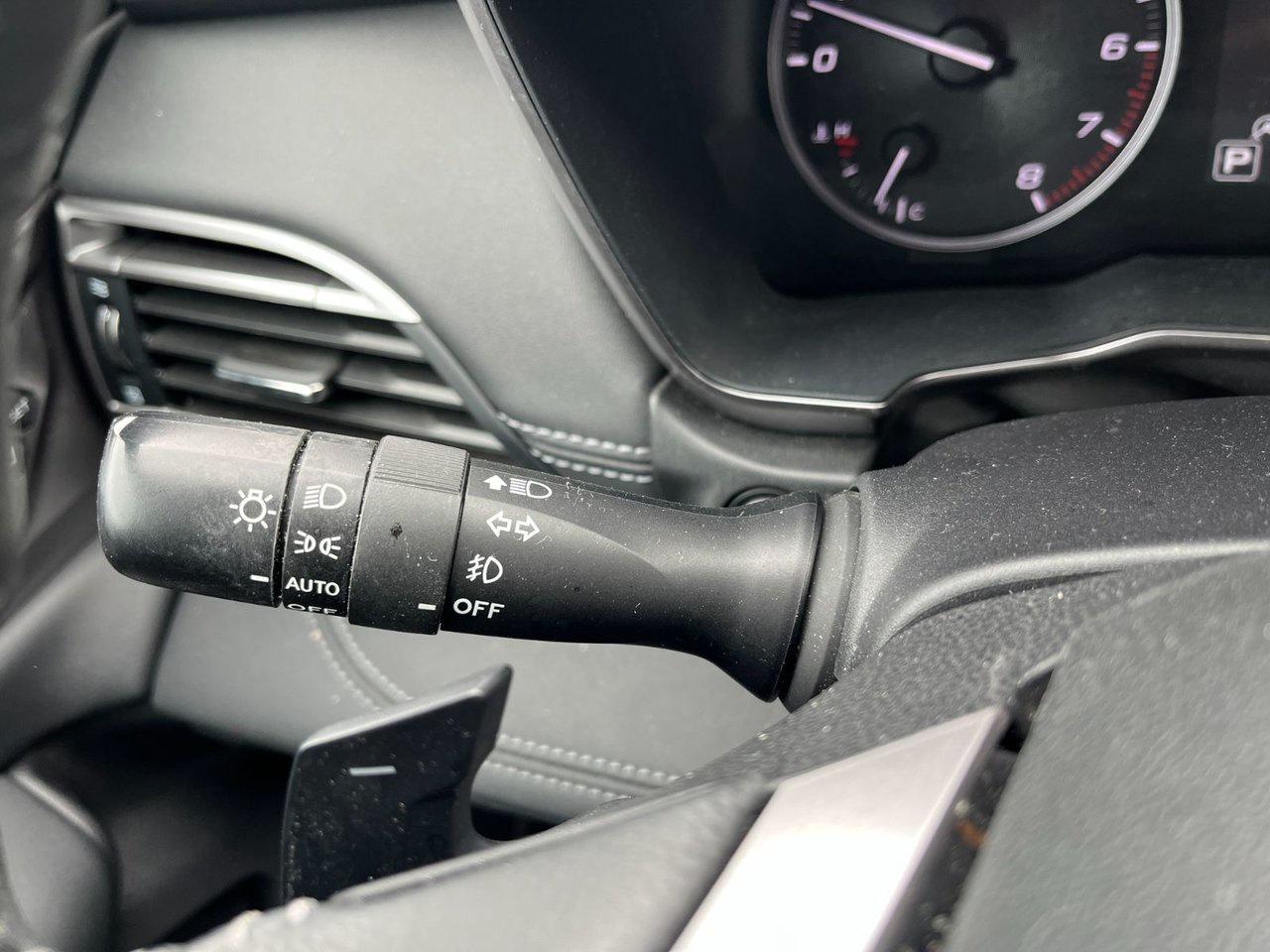 2023 Subaru Legacy AWD Limited CVT Photo