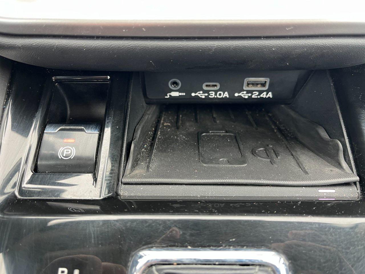 2023 Subaru Legacy AWD Limited CVT Photo