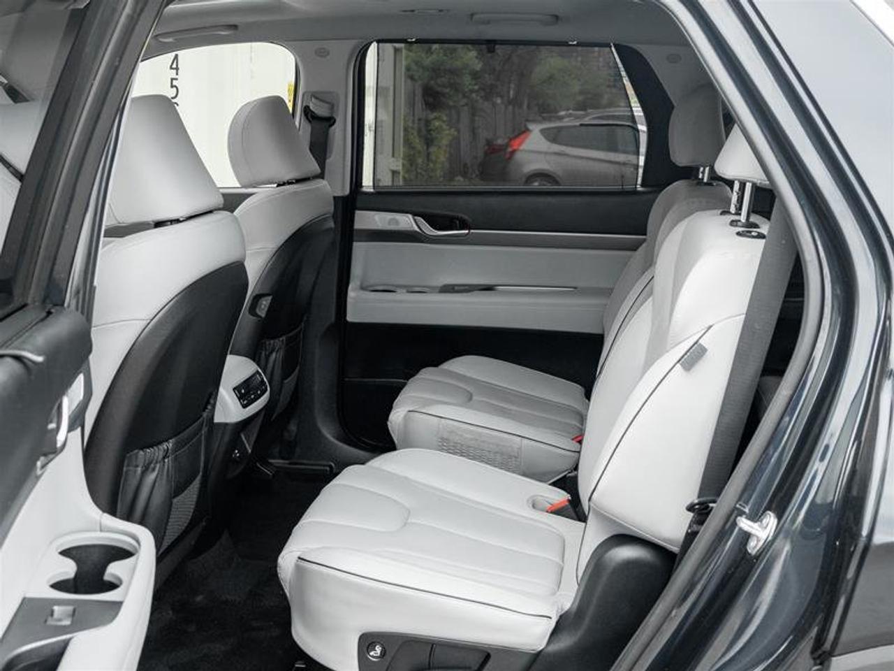 2023 Hyundai PALISADE AWD Urban 7P Photo