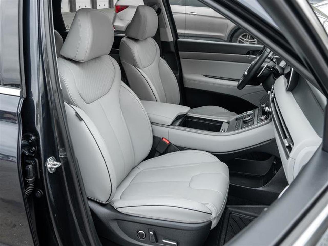 2023 Hyundai PALISADE AWD Urban 7P Photo