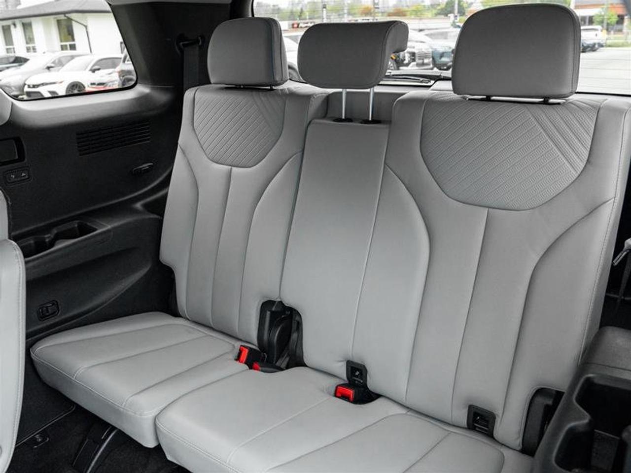 2023 Hyundai PALISADE AWD Urban 7P Photo