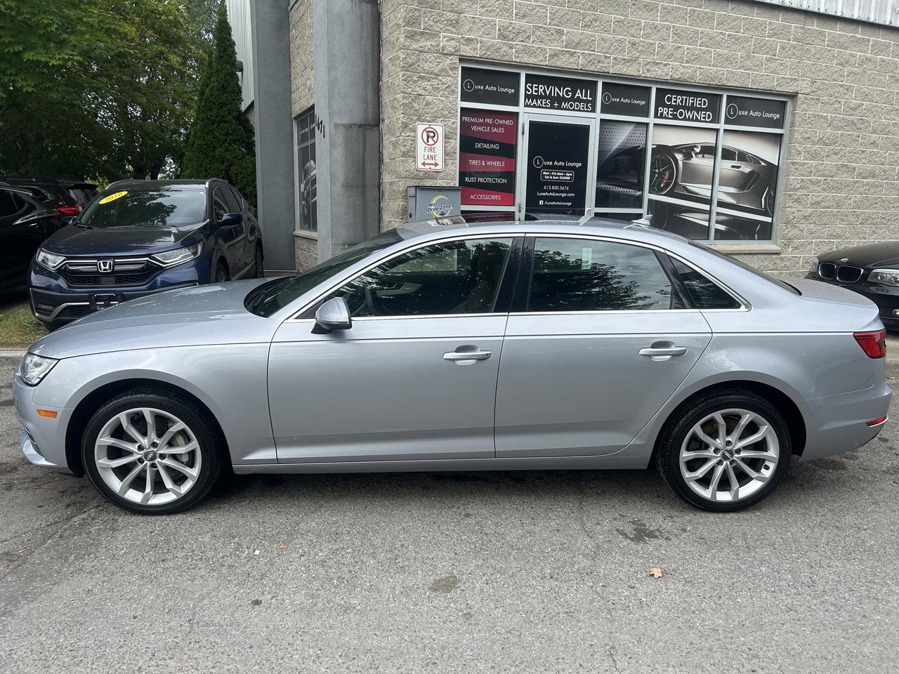 2017 Audi A4 Progressiv-DEALER SERVICED! LEATHER, NAV, SUNROOF! - Photo #2