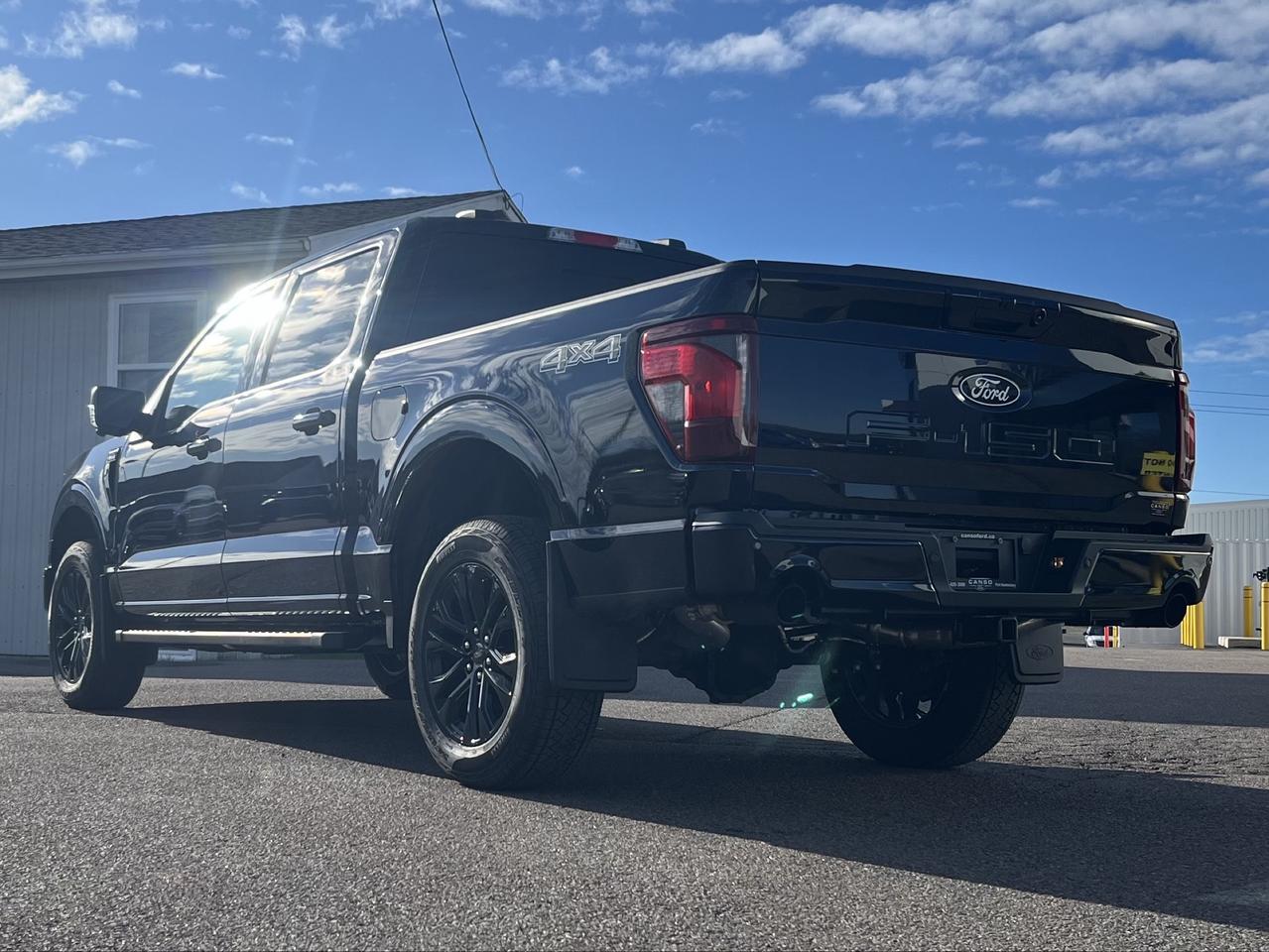 2026 Ford F-150 XLT 4WD SuperCrew 5.5' Box Photo4