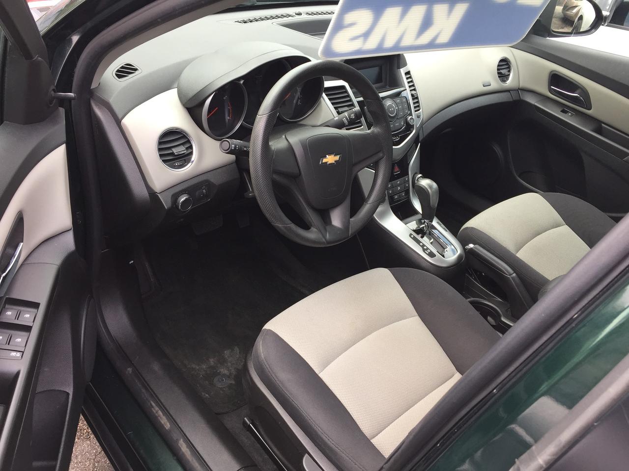 2014 Chevrolet Cruze Clean CARFAX - 2LS Photo
