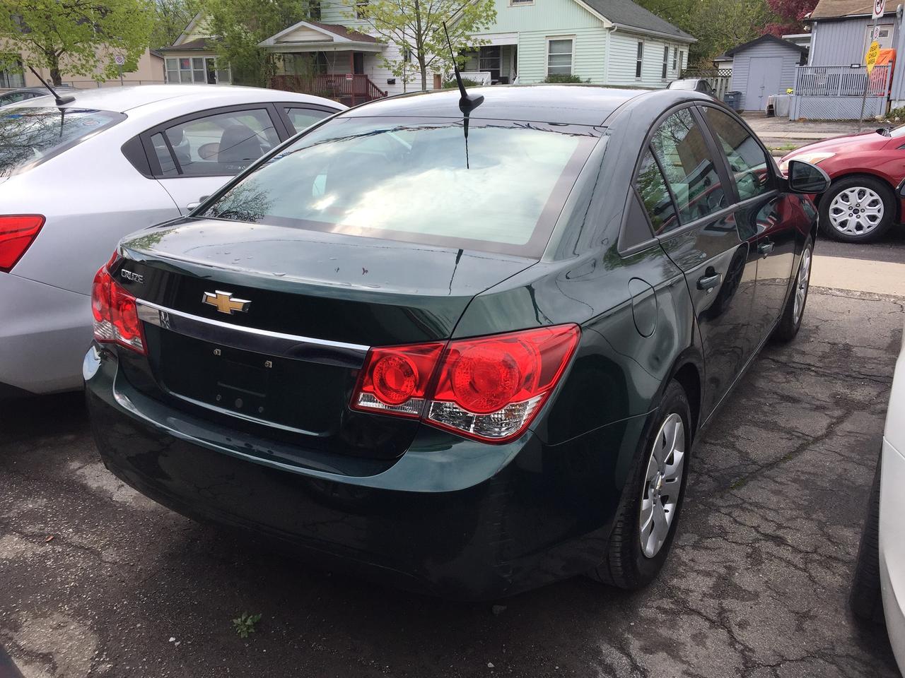 2014 Chevrolet Cruze Clean CARFAX - 2LS Photo
