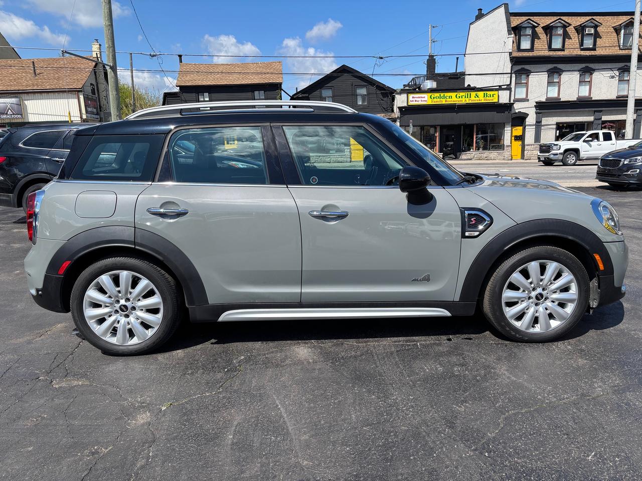 2017 MINI Cooper Countryman S Photo3