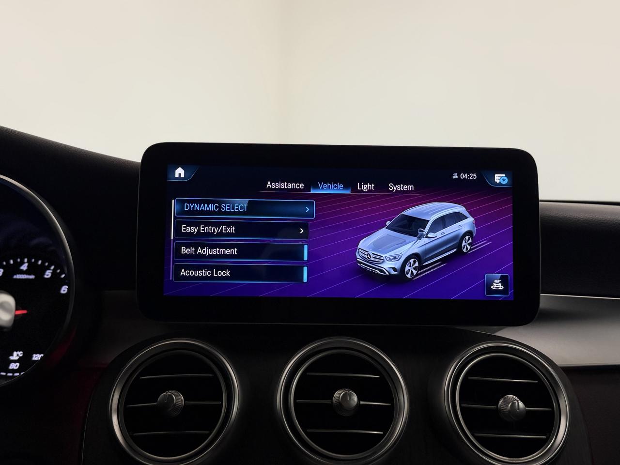2021 Mercedes-Benz GLC-Class GLC 300 4MATIC SUV Photo