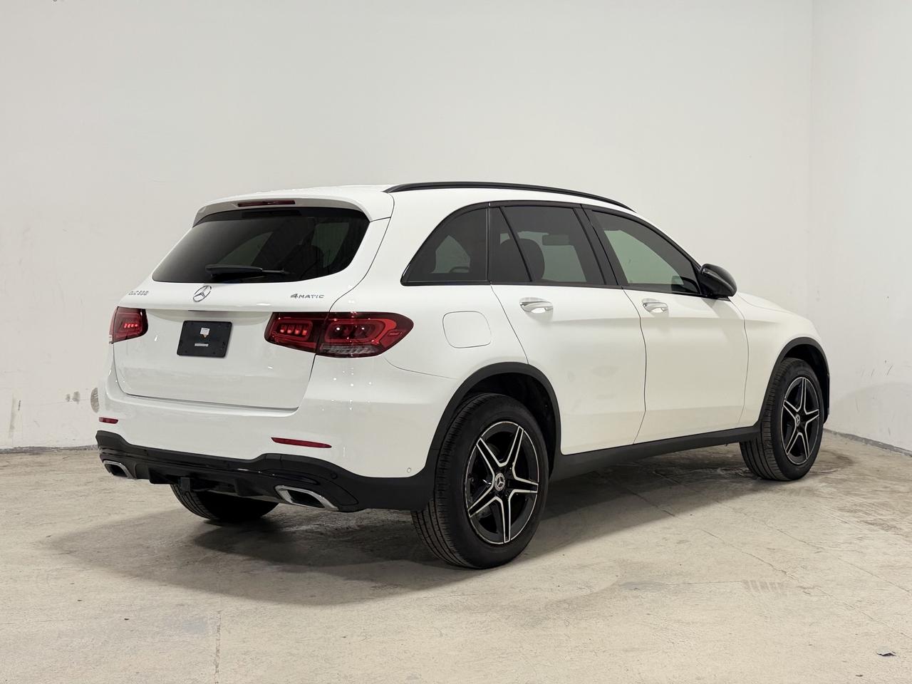 2021 Mercedes-Benz GLC-Class GLC 300 4MATIC SUV Photo4