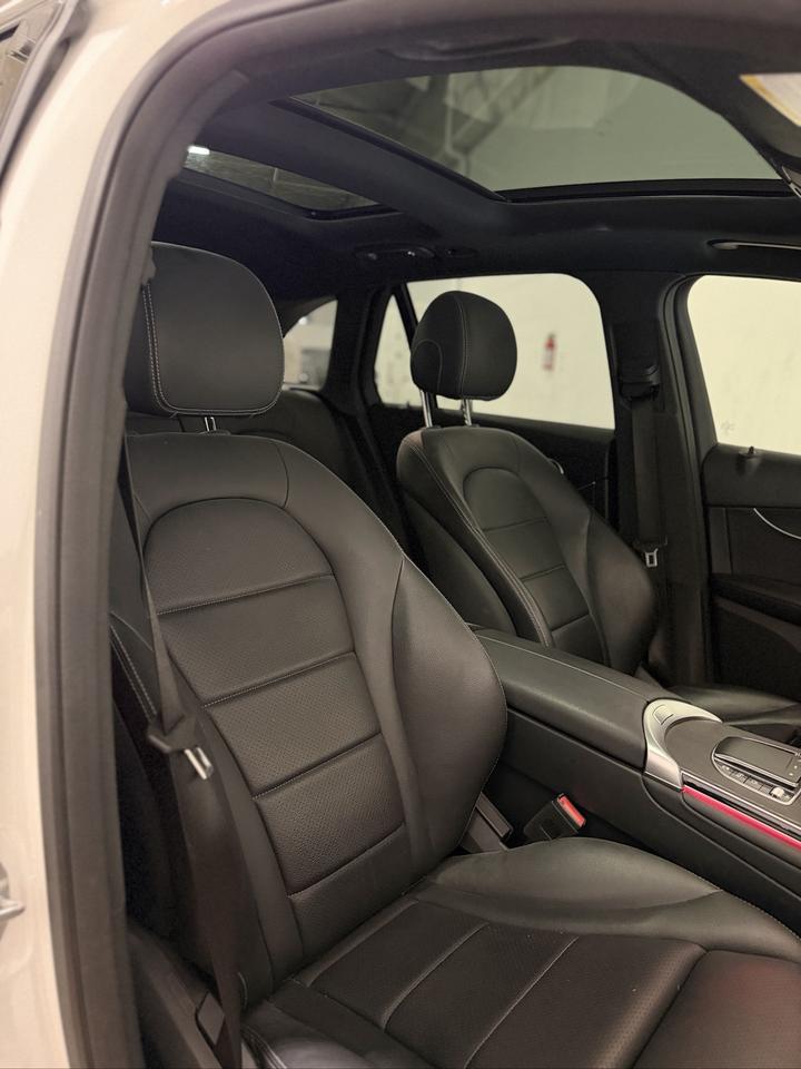 2021 Mercedes-Benz GLC-Class GLC 300 4MATIC SUV Photo