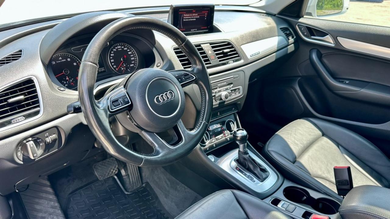 2016 Audi Q3 * AWD * DEALER SERVICED * PROGRESSIV * 2.0T QUATTRO PROGRESSIV Photo