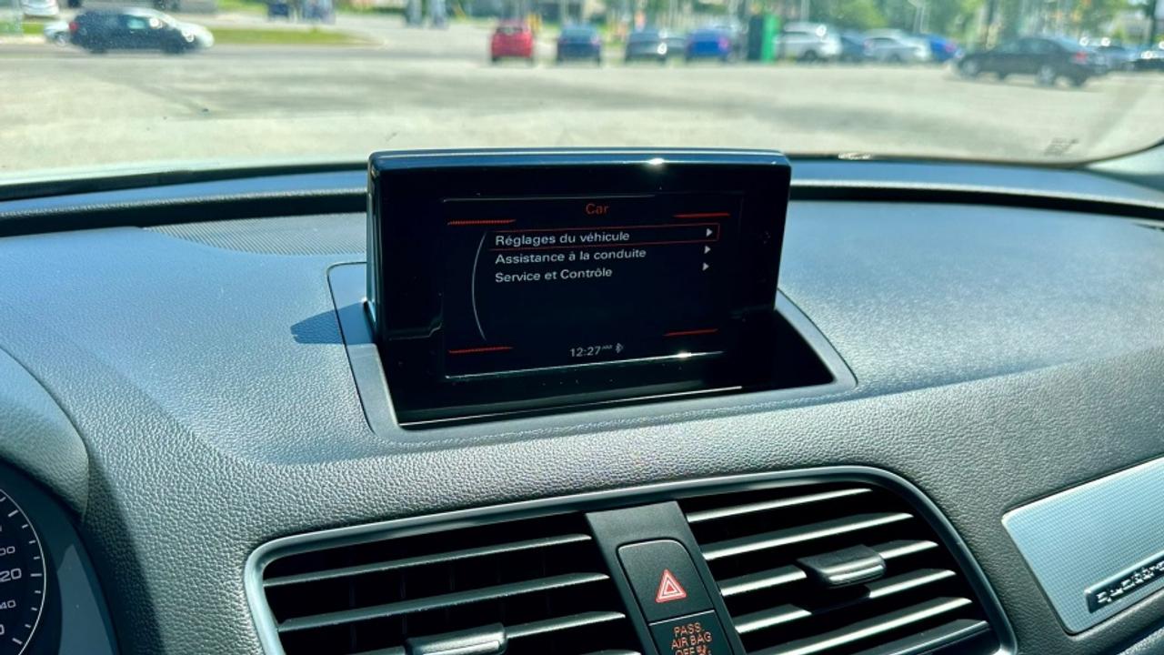 2016 Audi Q3 * AWD * DEALER SERVICED * PROGRESSIV * 2.0T QUATTRO PROGRESSIV Photo