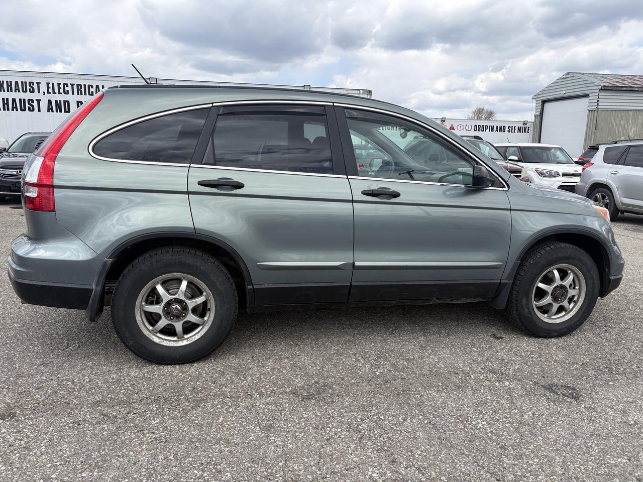 2010 Honda CR-V 4WD 5DR LX Photo