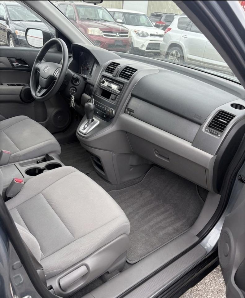 2010 Honda CR-V 4WD 5DR LX Photo