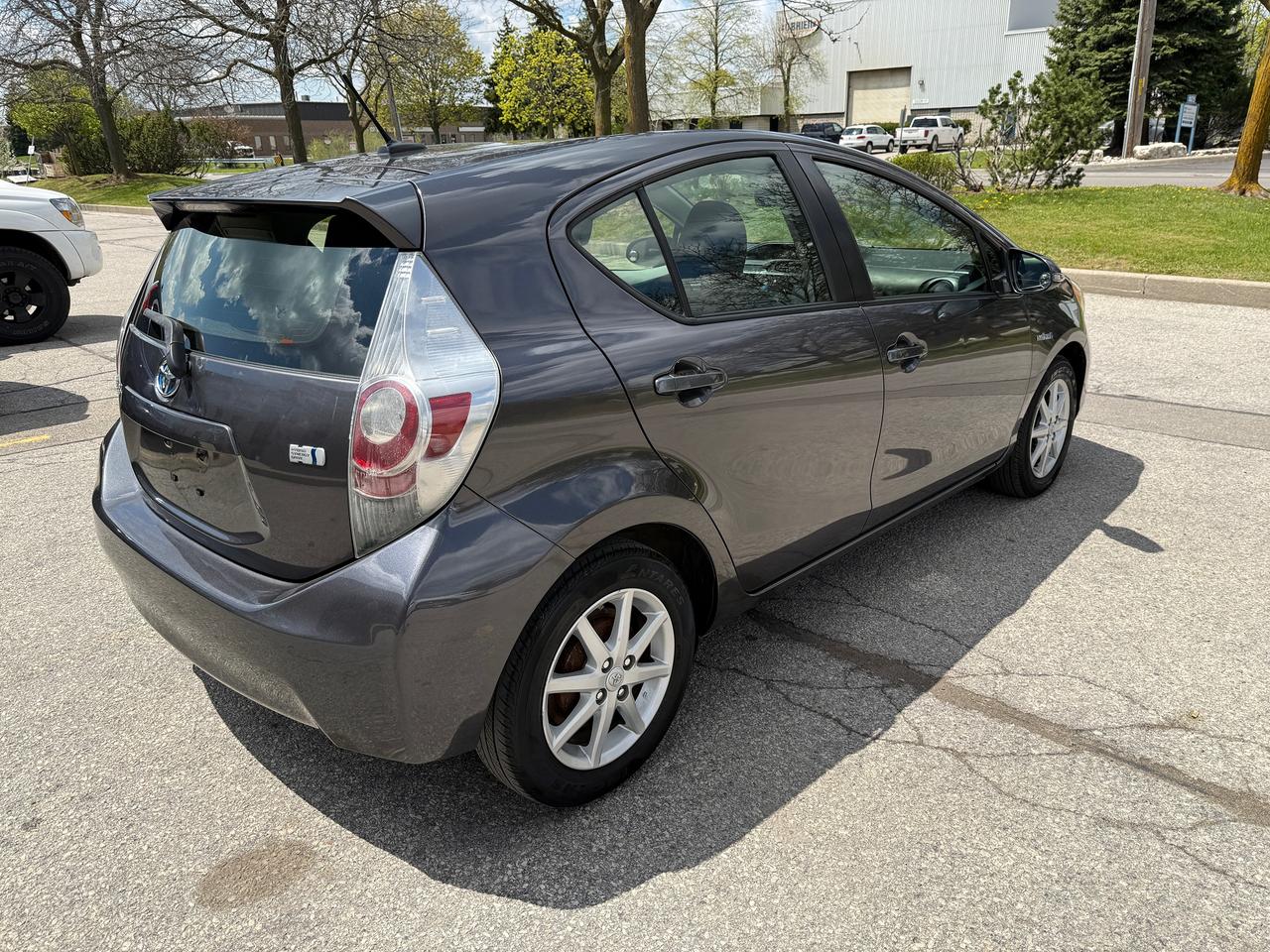 2014 Toyota Prius c 5dr HB HYBRID..CERTIFIED ! Photo