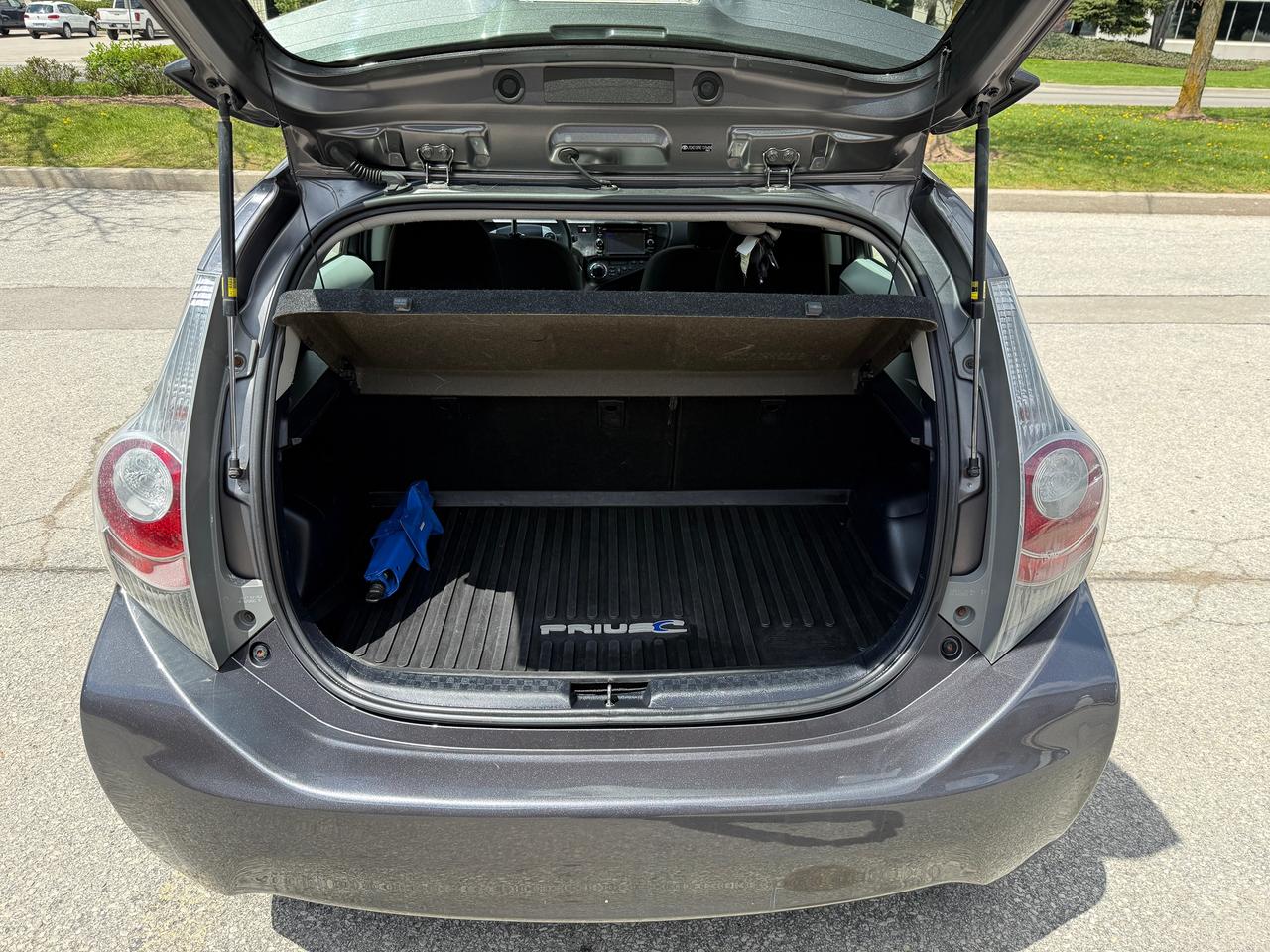 2014 Toyota Prius c 5dr HB HYBRID..CERTIFIED ! Photo