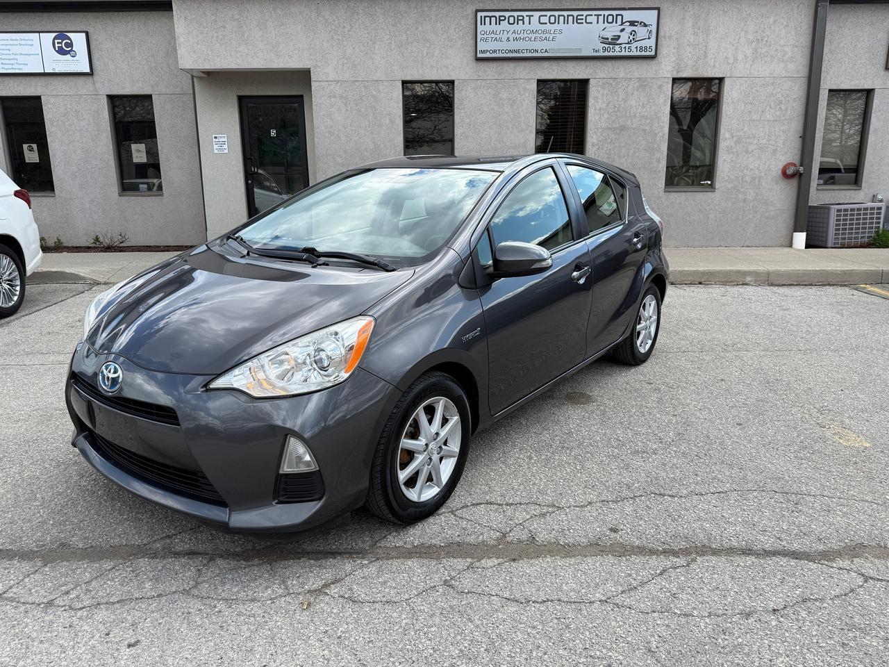 2014 Toyota Prius c 5dr HB HYBRID..CERTIFIED !