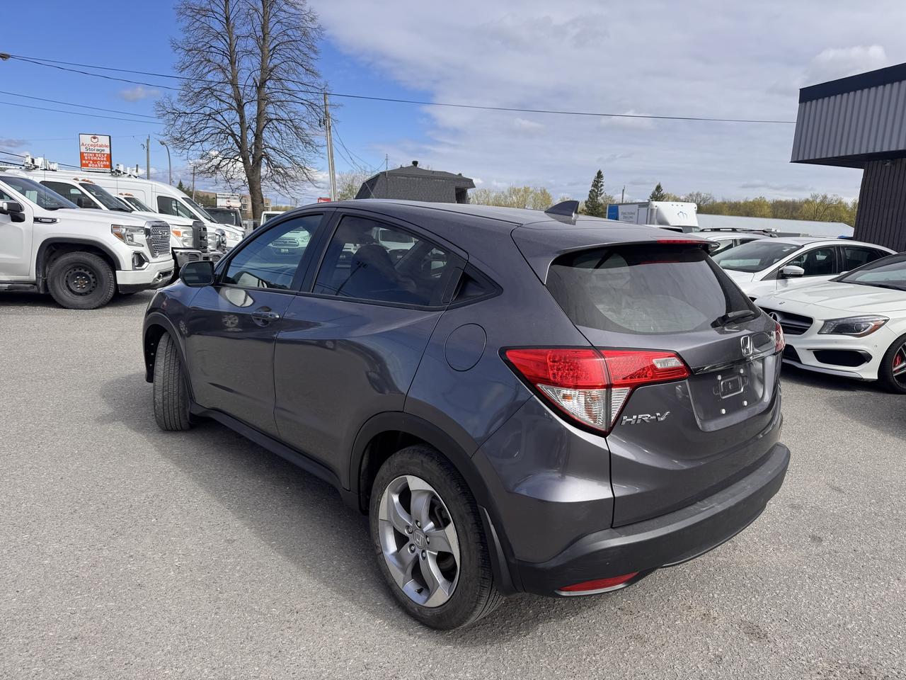 2020 Honda HR-V LX Photo2