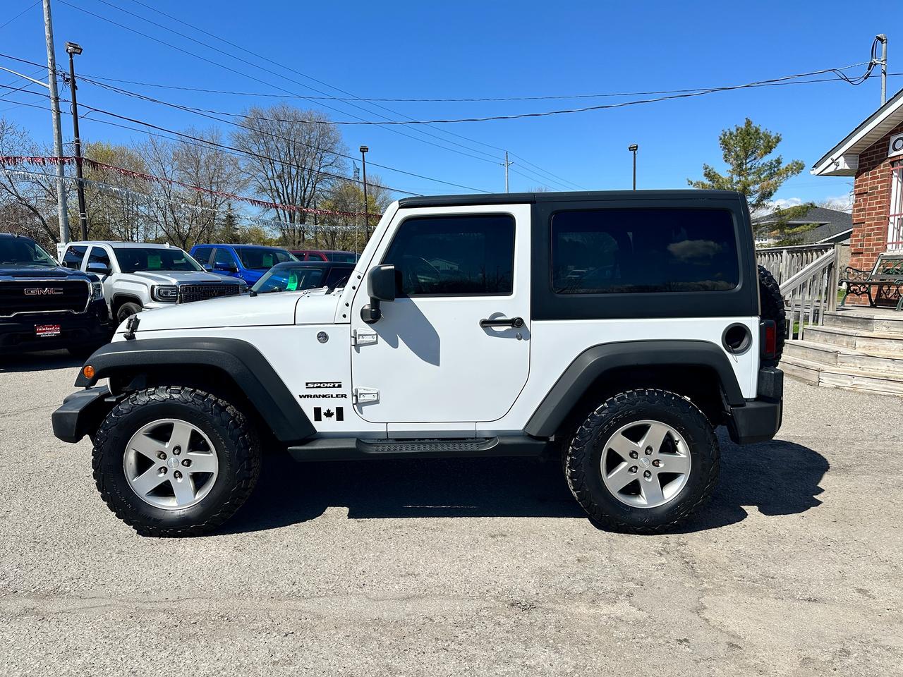 2012 Jeep Wrangler Sport4X4 2Door 6-Speed Manual FM A/C TowHitch CD Photo