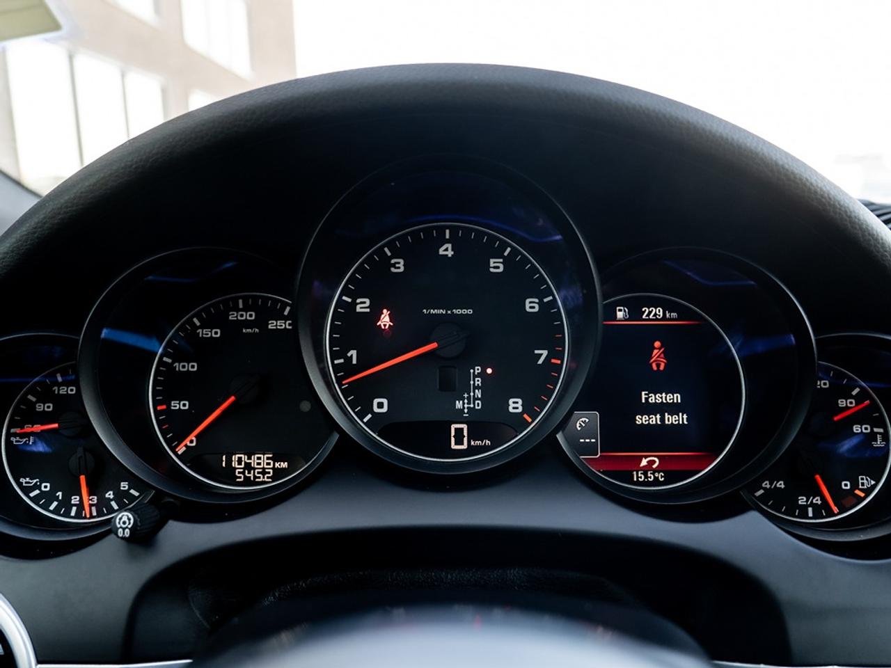 2018 Porsche Cayenne Base SPORT UTILITY 4-DR Photo16
