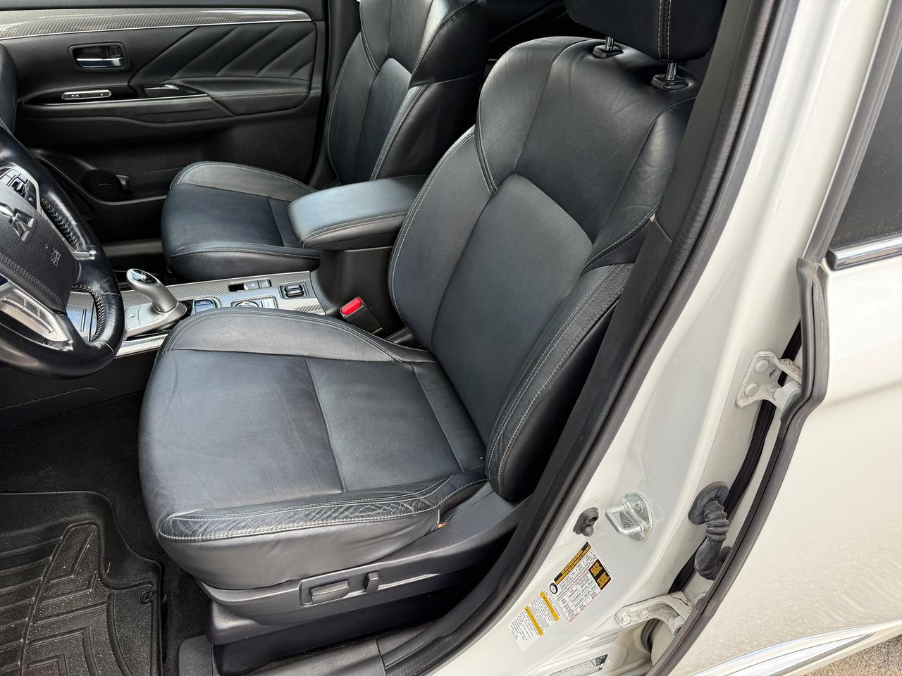 2019 Mitsubishi Outlander PHEV SE AWD..Limited Edition.PLUG-IN HYBRID..CERTIFIED! Photo