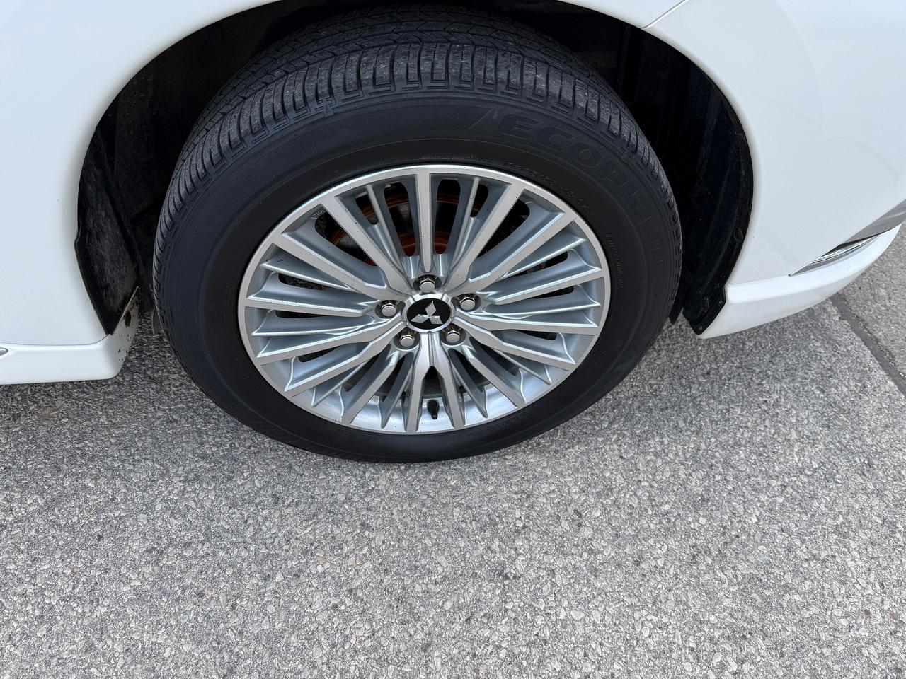 2019 Mitsubishi Outlander PHEV SE AWD..Limited Edition.PLUG-IN HYBRID..CERTIFIED! Photo