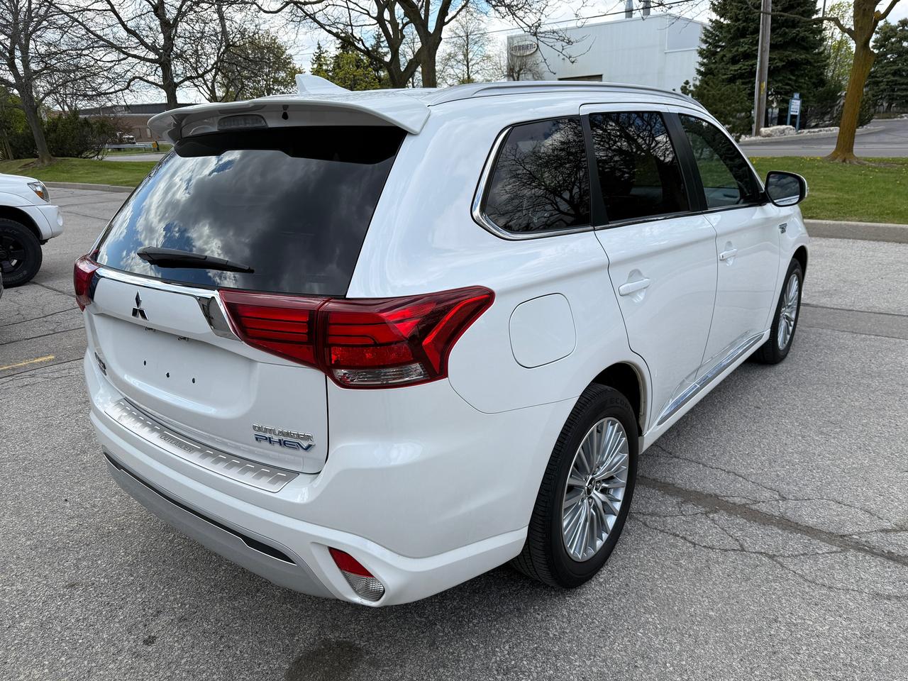 2019 Mitsubishi Outlander PHEV SE AWD..Limited Edition.PLUG-IN HYBRID..CERTIFIED! Photo4