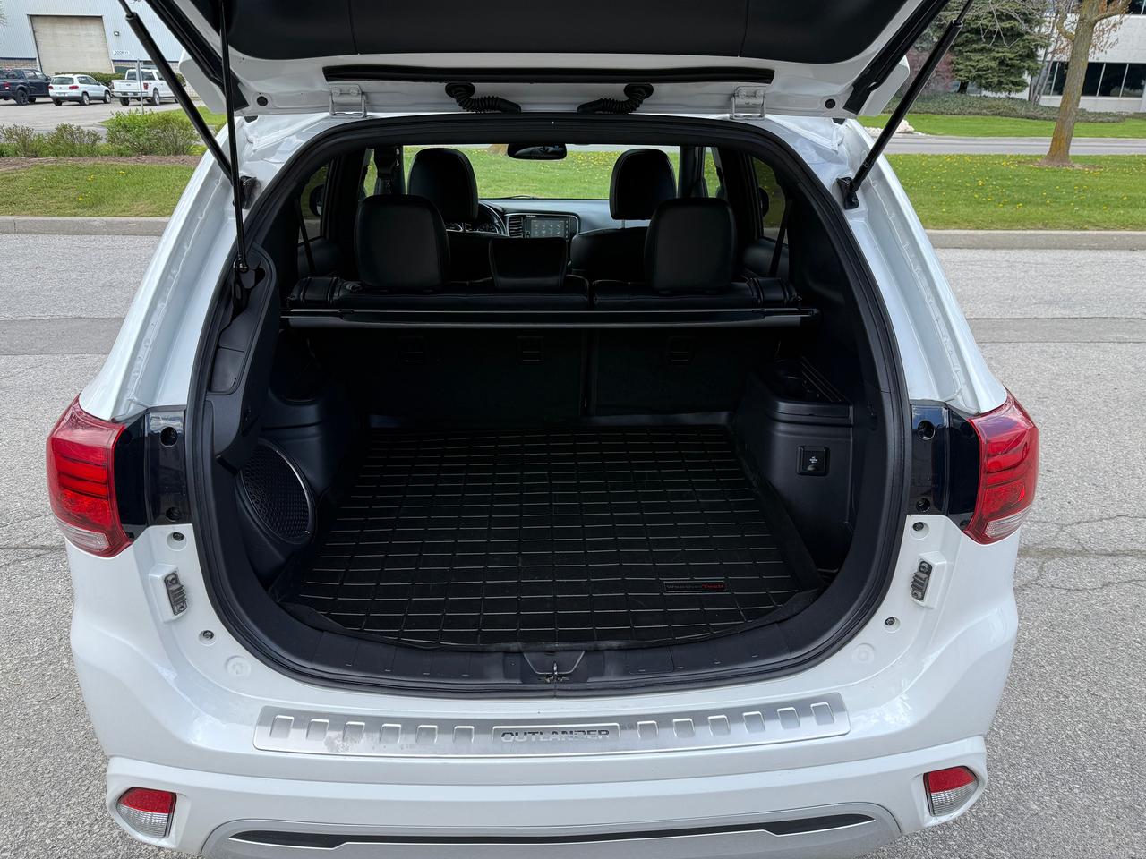 2019 Mitsubishi Outlander PHEV SE AWD..Limited Edition.PLUG-IN HYBRID..CERTIFIED! Photo