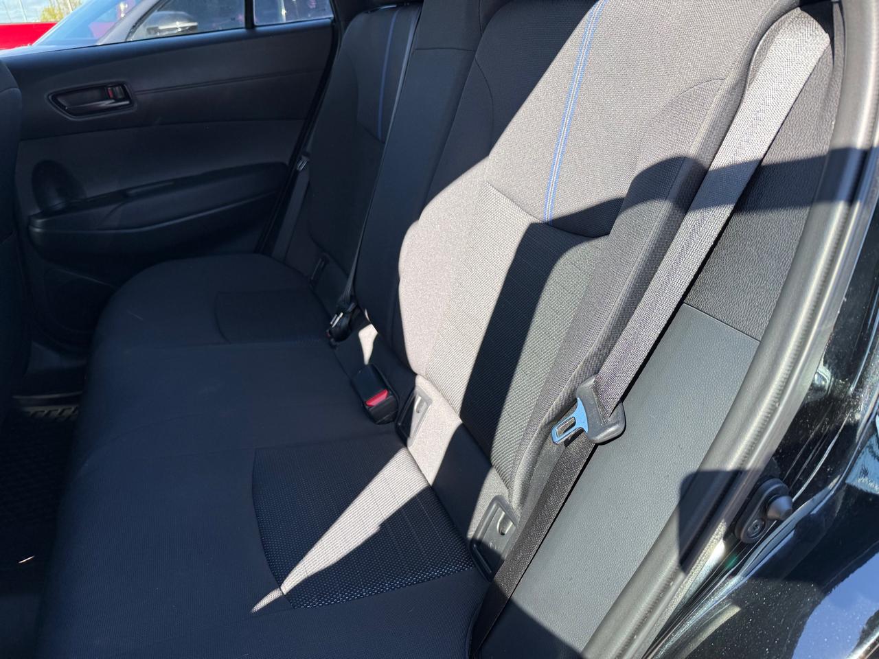 2024 Toyota Corolla Cross Hybrid SE Heated Steering and Seats! Photo