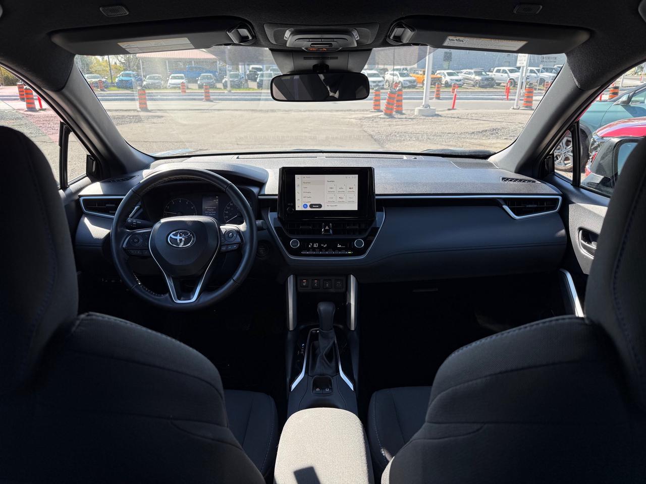 2024 Toyota Corolla Cross Hybrid SE Heated Steering and Seats! Photo