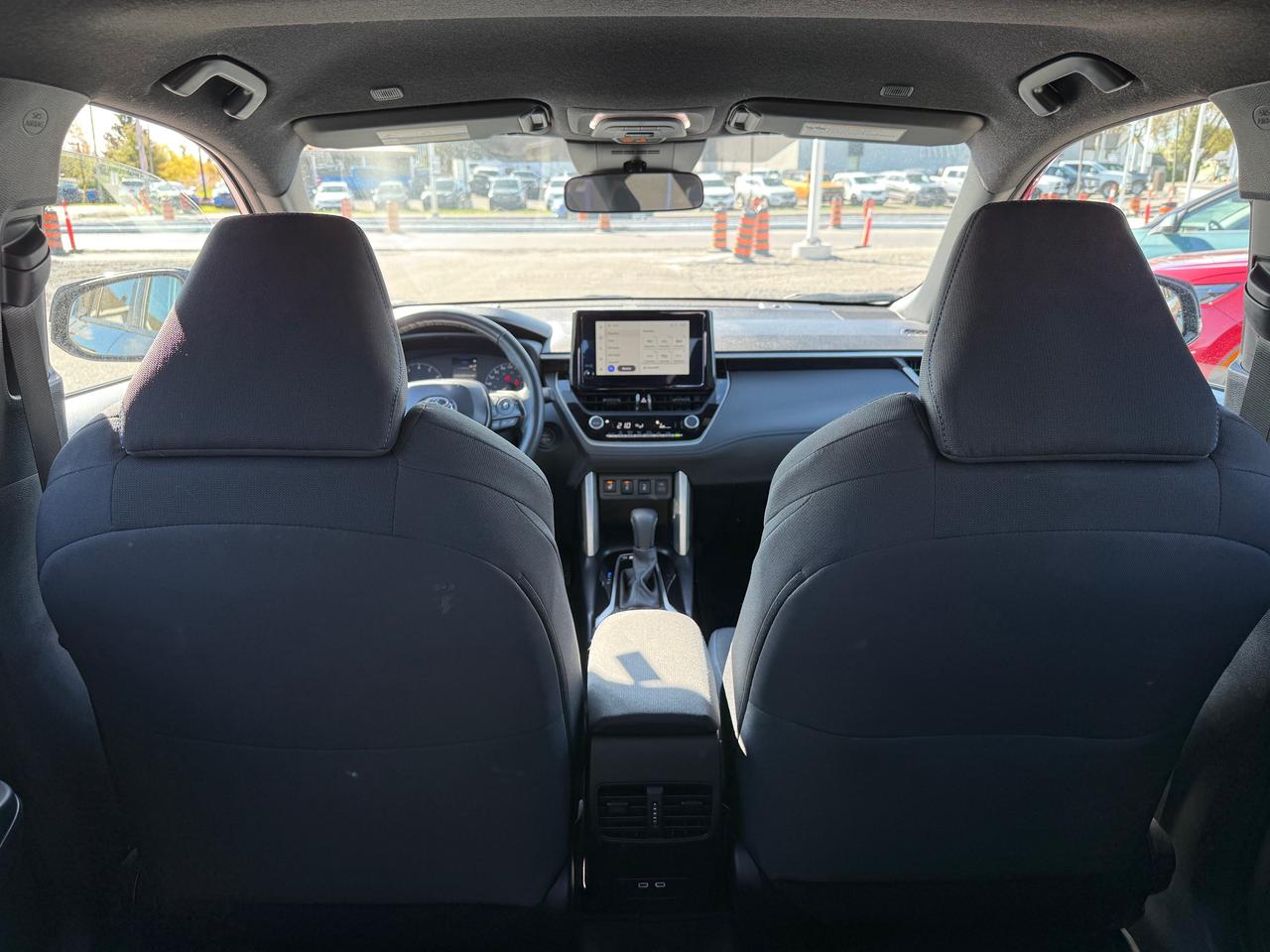 2024 Toyota Corolla Cross Hybrid SE Heated Steering and Seats! Photo