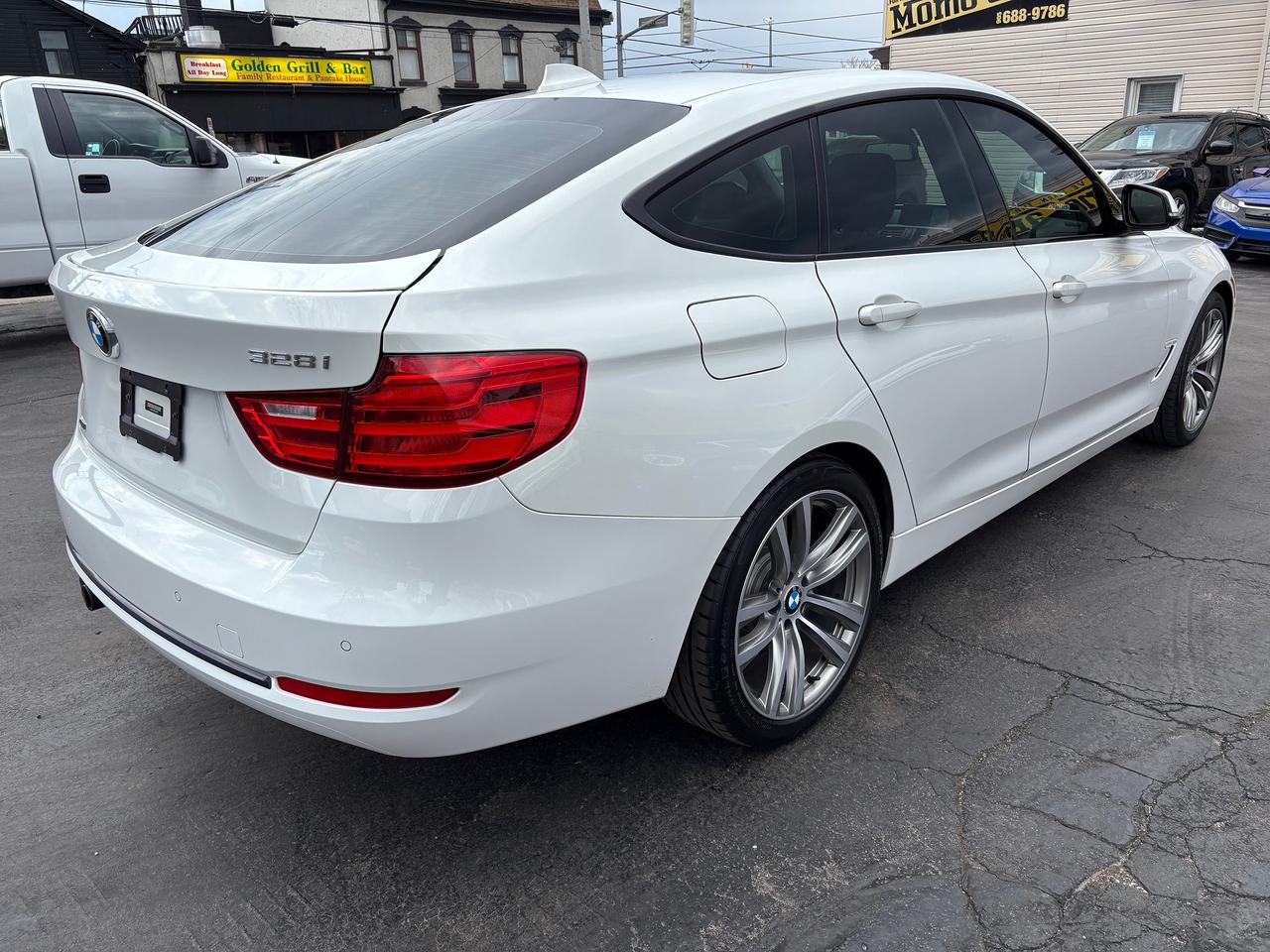 2016 BMW 3 Series 5dr 328i xDrive Gran Turismo AWD Photo3
