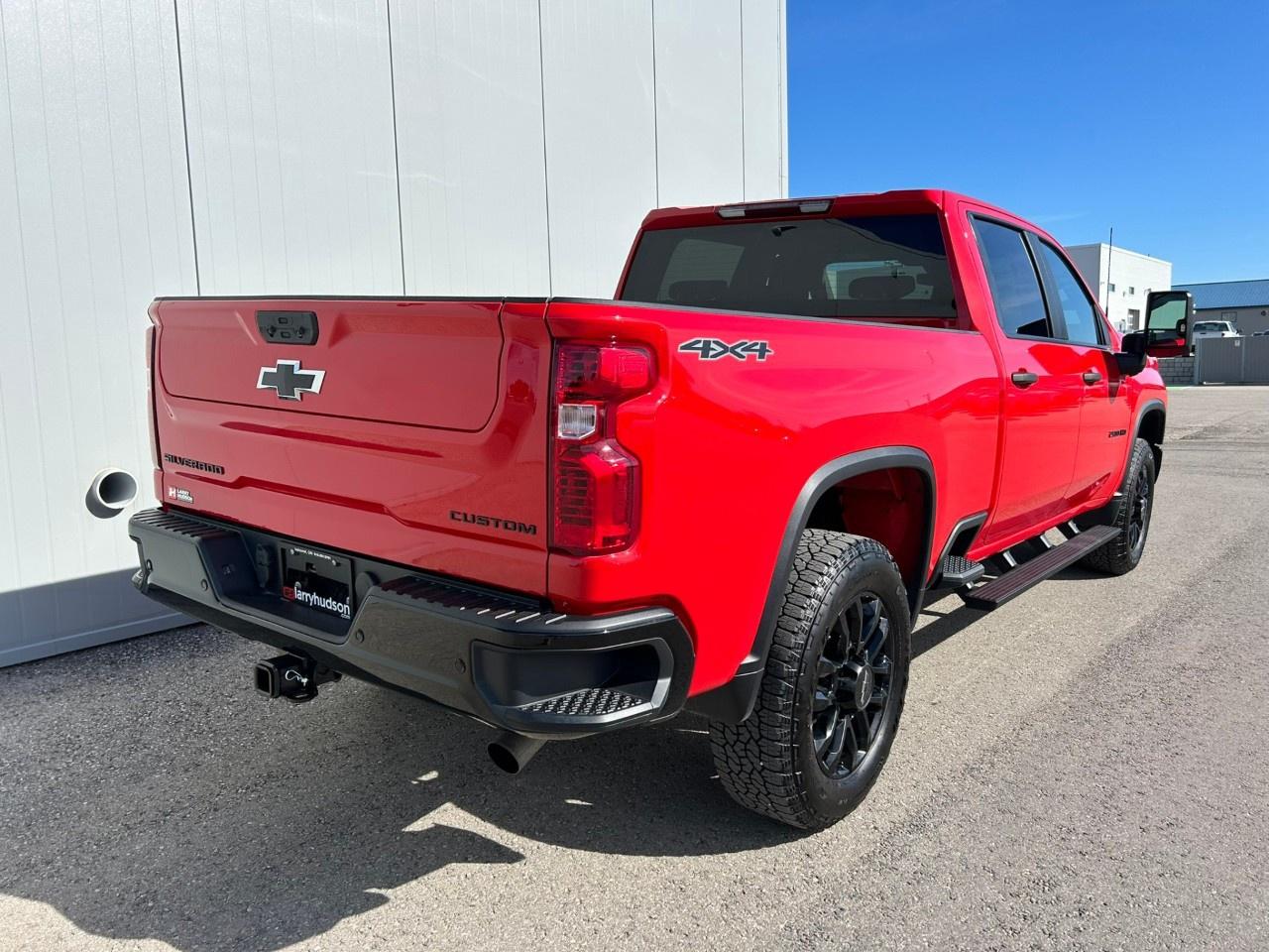 2026 Chevrolet Silverado 2500 HD 4WD Crew Cab Standard Box Custom Photo