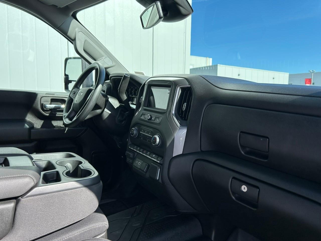 2026 Chevrolet Silverado 2500 HD 4WD Crew Cab Standard Box Custom Photo