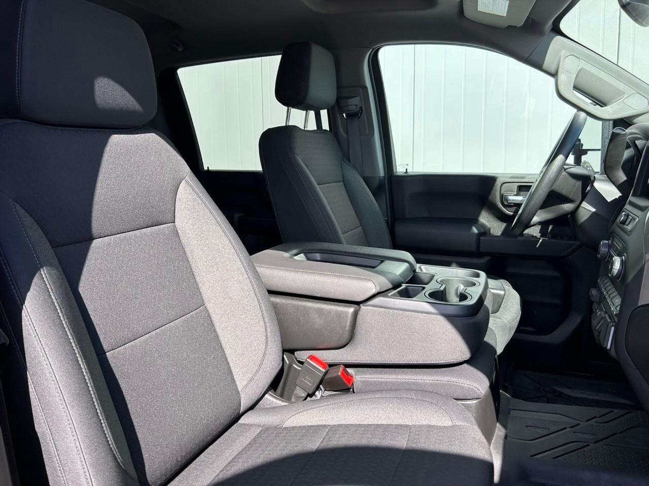 2026 Chevrolet Silverado 2500 HD 4WD Crew Cab Standard Box Custom Photo