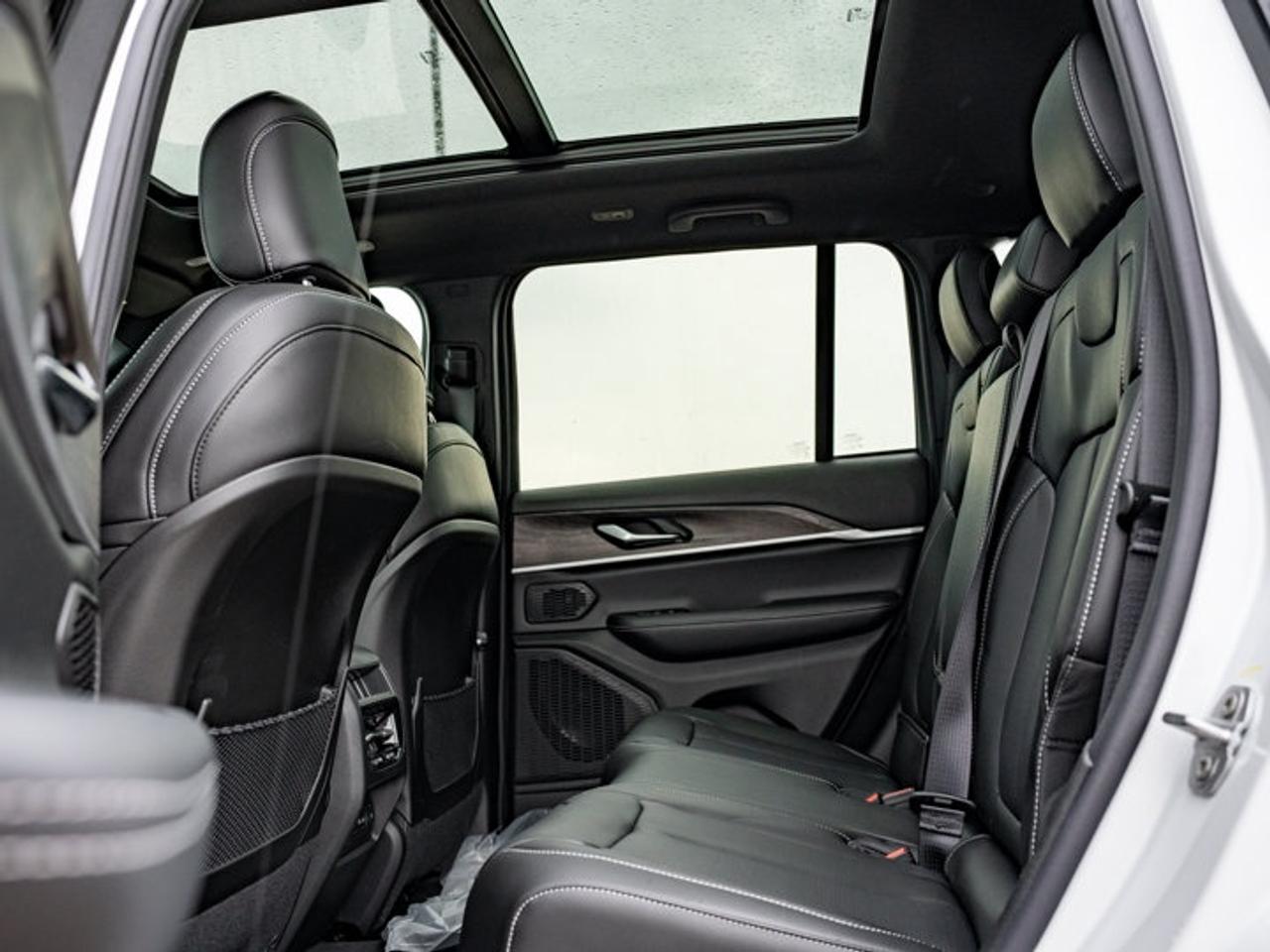 2026 Jeep Grand Cherokee Limited Photo