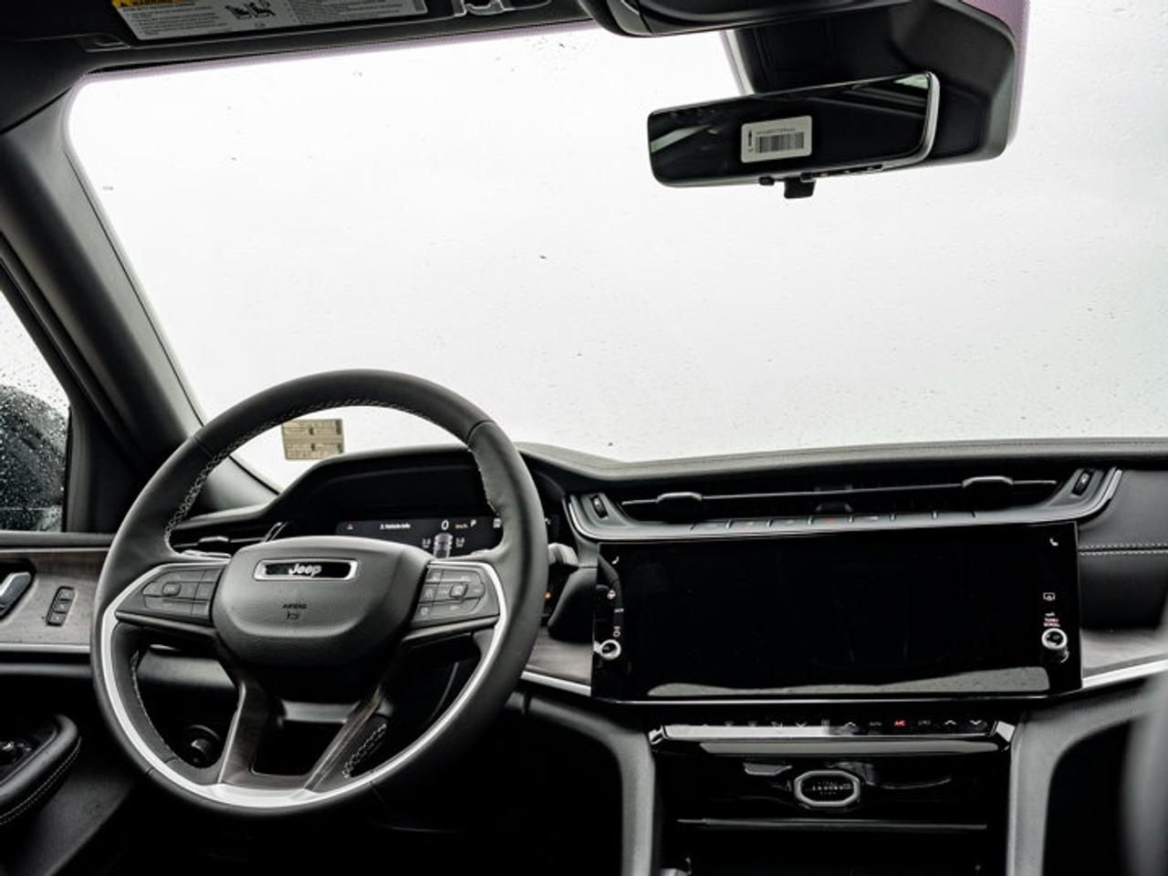 2026 Jeep Grand Cherokee Limited Photo