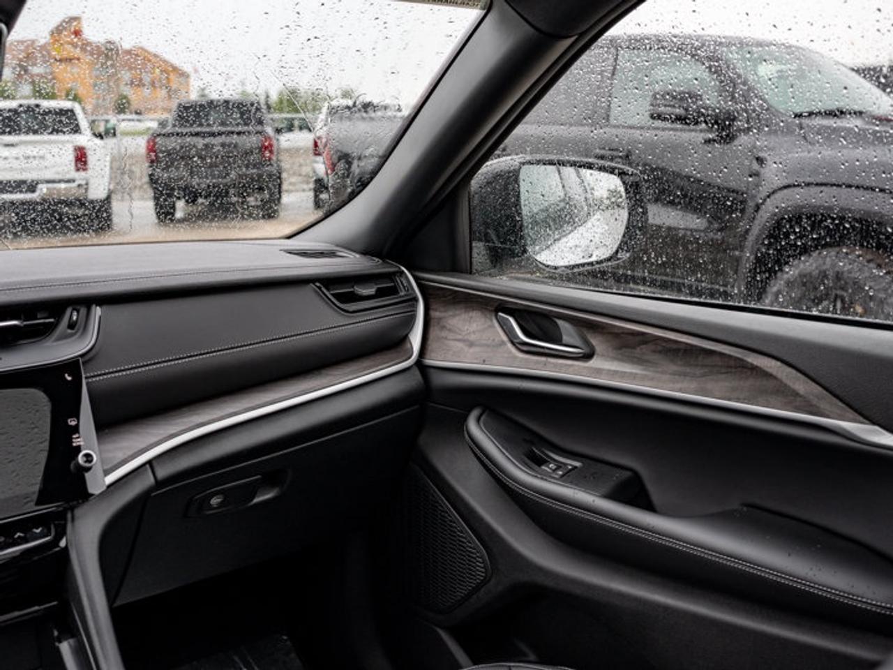 2026 Jeep Grand Cherokee Limited Photo