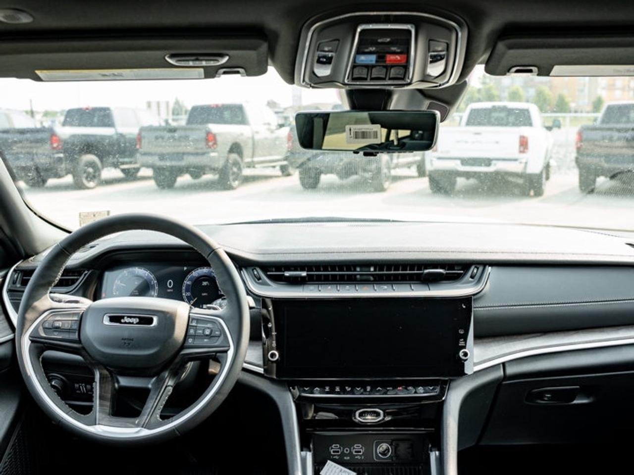 2026 Jeep Grand Cherokee Limited Photo