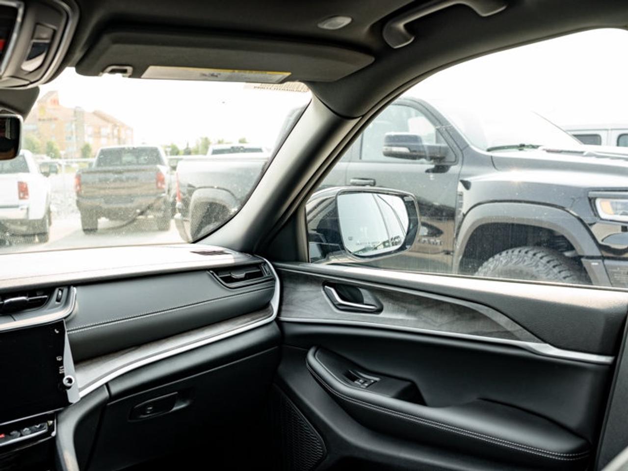 2026 Jeep Grand Cherokee Limited Photo