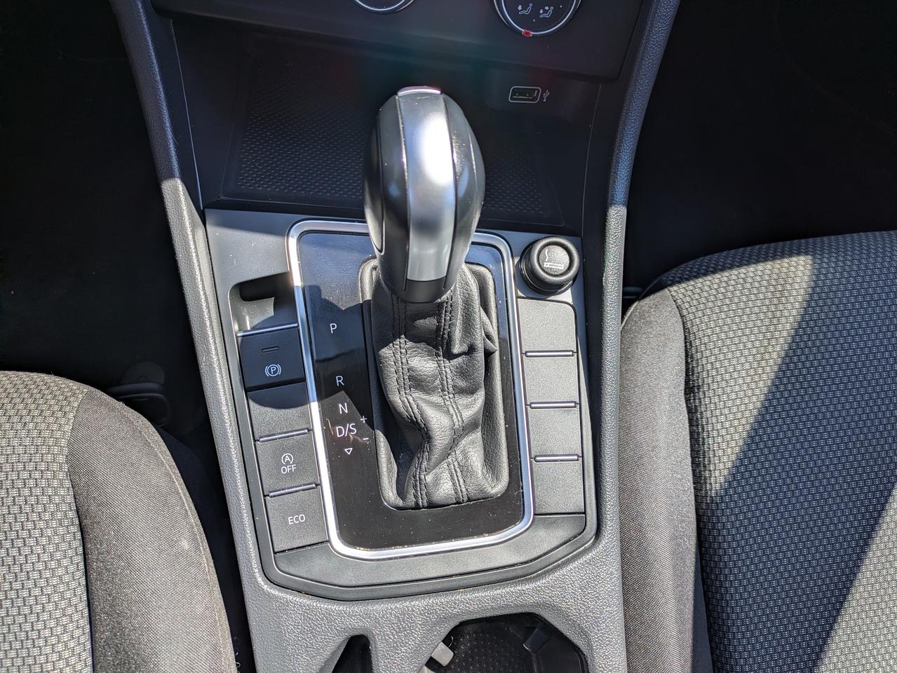 2019 Volkswagen Jetta Auto Photo