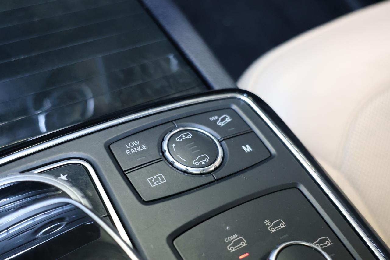 2018 Mercedes-Benz GLS GLS550 4MATIC - AMG PKG|MASSAGE|PANO|NAVI|CAMERA Photo